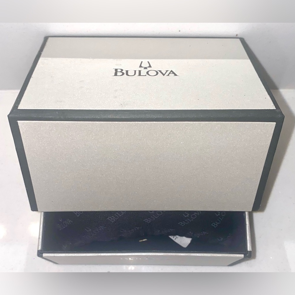 Auth Bulova Beige Empty Presentation Display Stor… - image 5